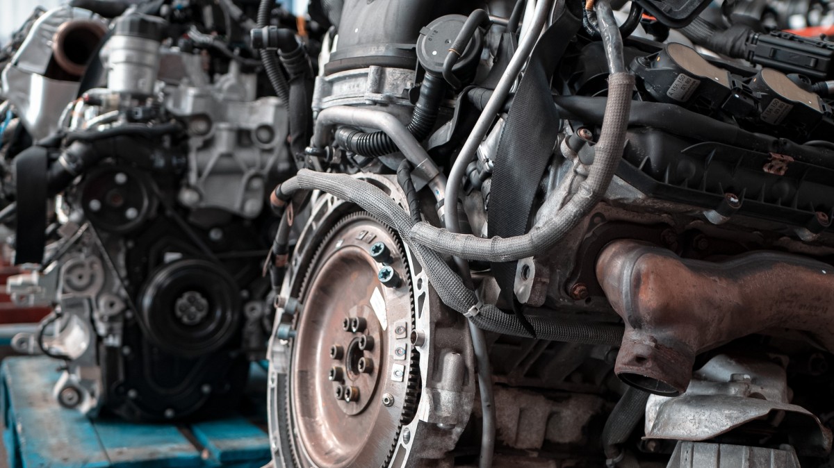 Used car engines on pallets