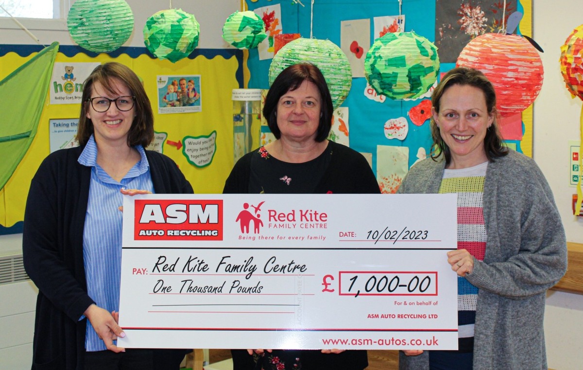 Red Kite Family Centre ASM cheque presentation