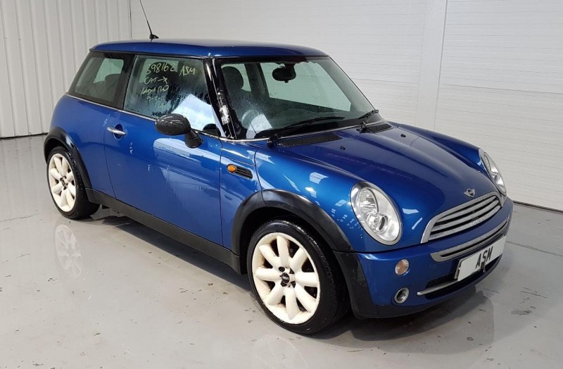 Wrecked cars found to be sold by UK's biggest car dealers with no