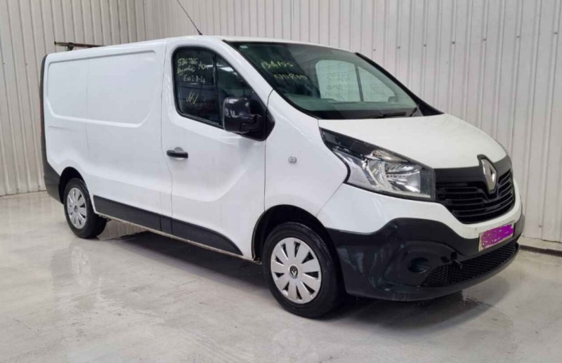 2015 Renault TRAFIC van recently at auction